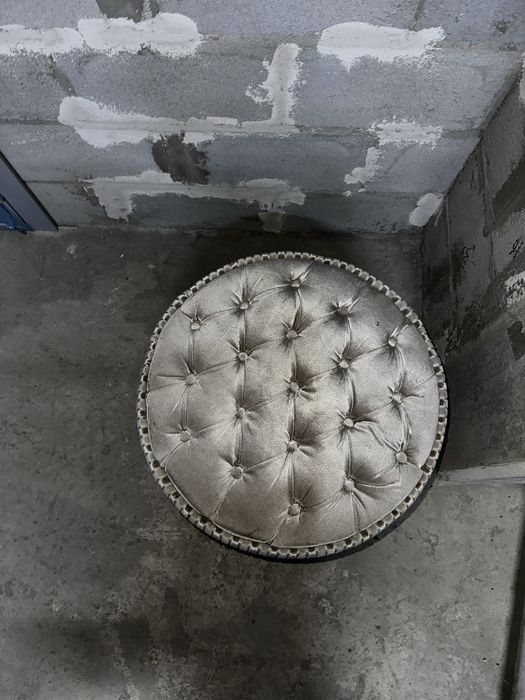 Пуфик на колесиках