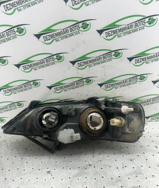 Far dreapta Opel Astra 2003 1.7 CDTi MT (80 hp)