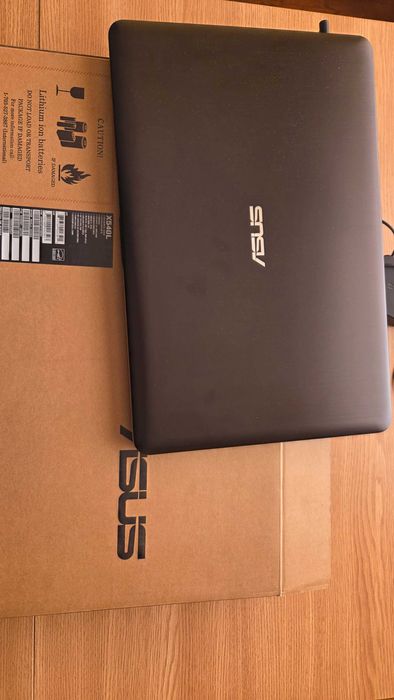 Laptop ASUS X540LA – Intel i3, SSD 240GB, Windows curat, stare bună