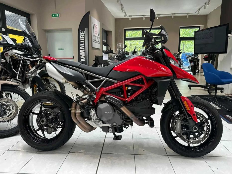 Motocicleta Ducati Hypermotard 950 2023