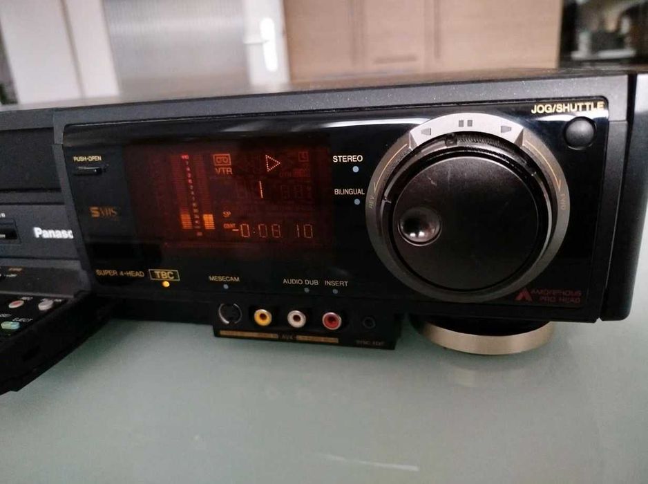 Videorecorder profesiona S VHS Panasonic nv-fs200 fara telecomanda
