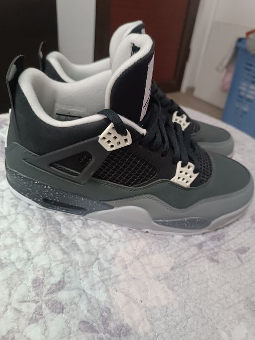 Jordan 4 retro fear
