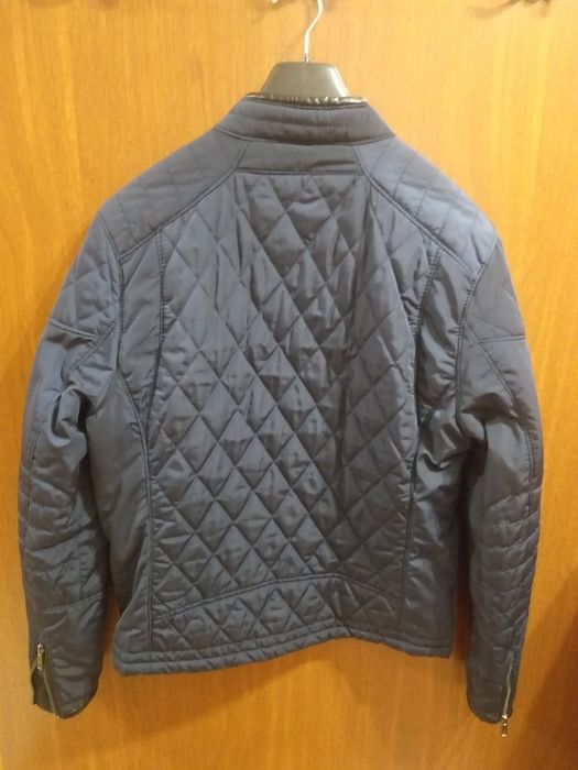 Продавам чисто ново палто