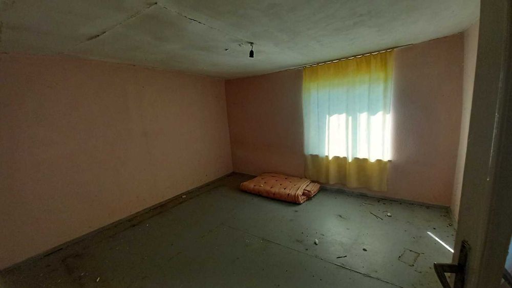 Къща със страхотна откриваща се гледка в с. Радинград