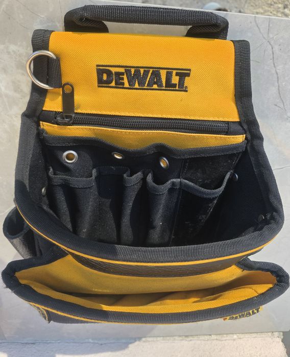 Паласка колан и държач за чук DeWalt