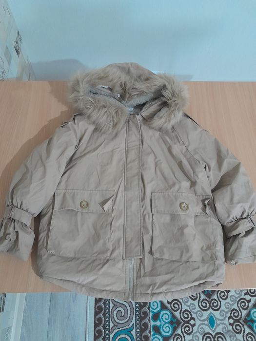 Женская куртка срочно сатылады