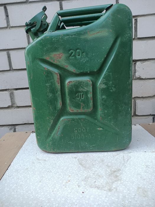 Канистра металлические. 20 л.