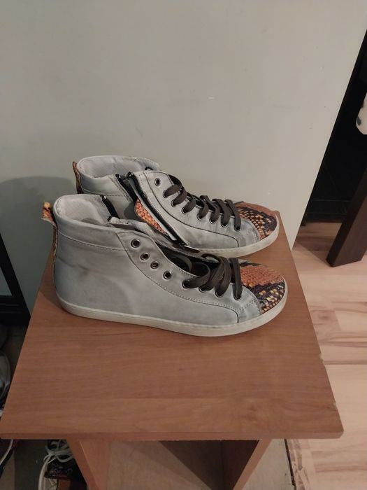 Обувь женская молодежная