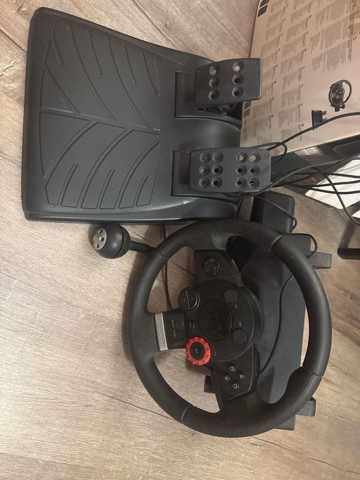 Волан и педали Logitech
