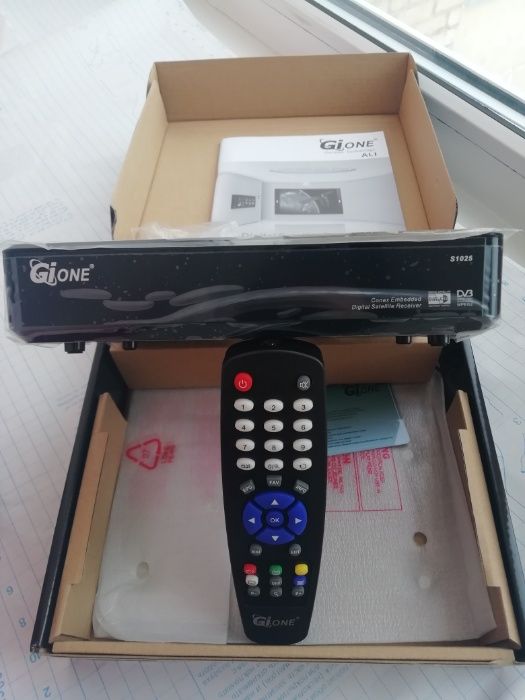 Cпутниковый ресивер (Тюнер) Gione s1025