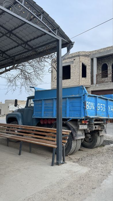 Zil yili 1989 holati ideal motorda ishi yoq balonlari yevro qoyilgan