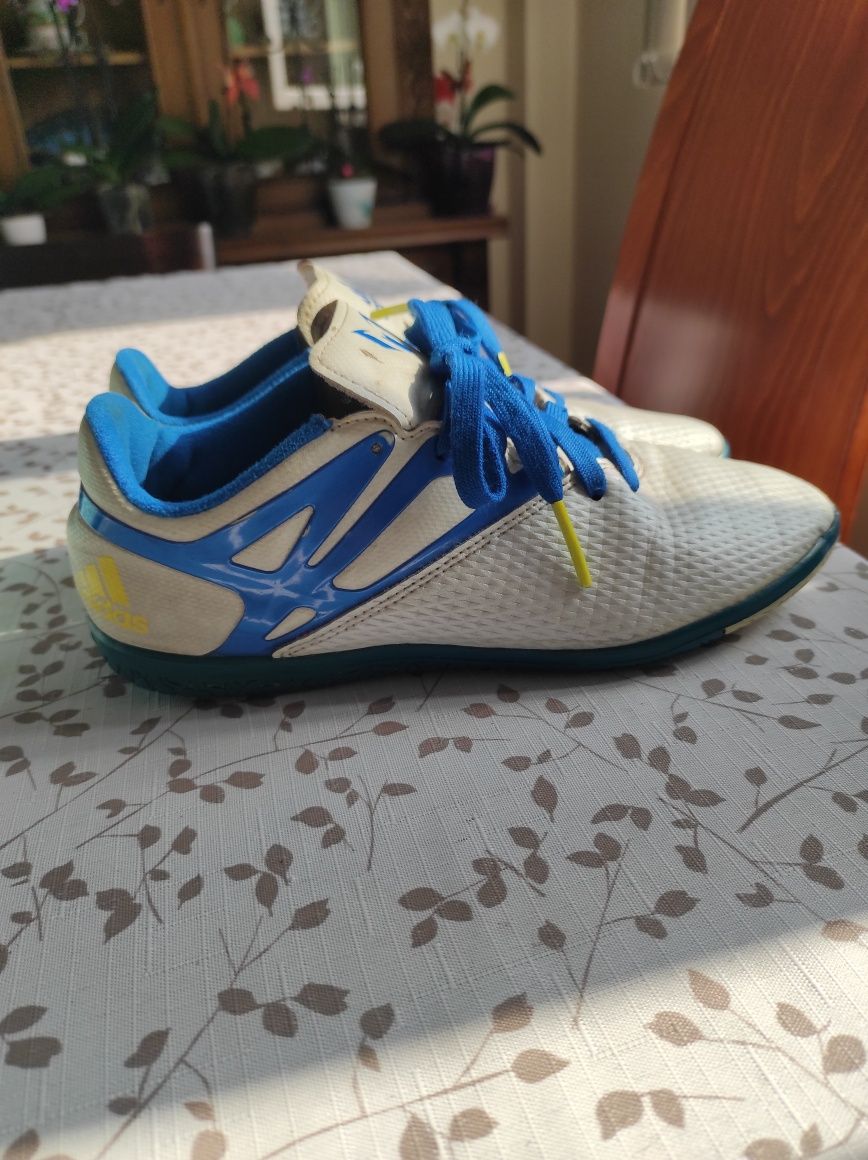 Messi on sale 15.3 indoor