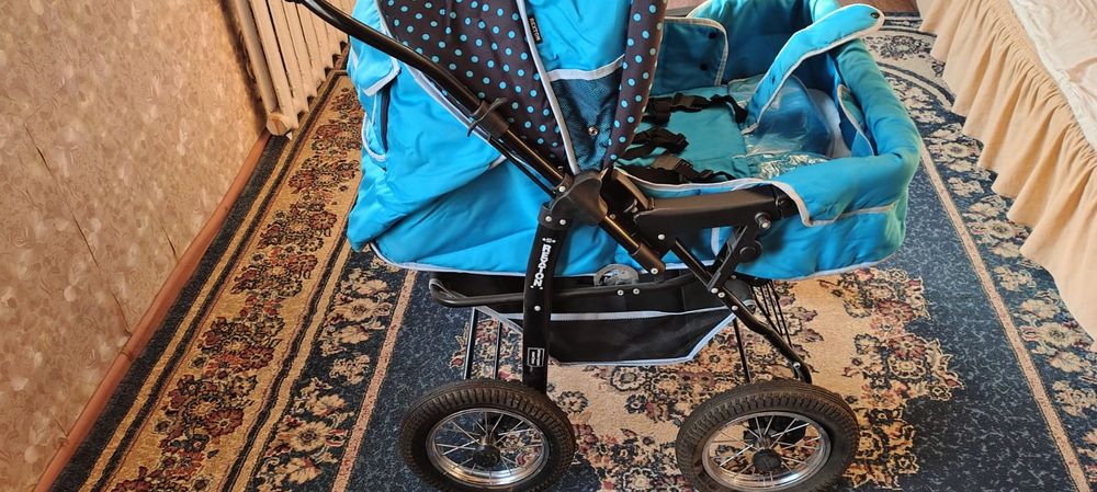 Продам коляску для двойняшки.