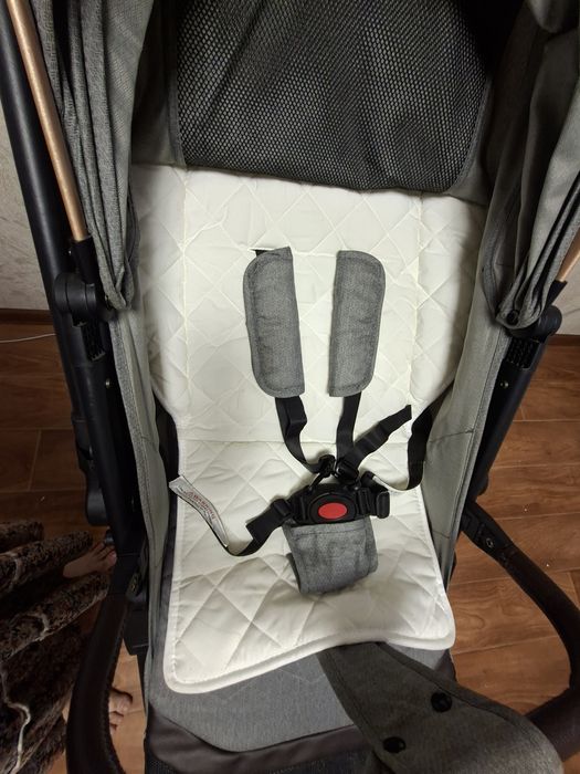 Продам коляску почти новый