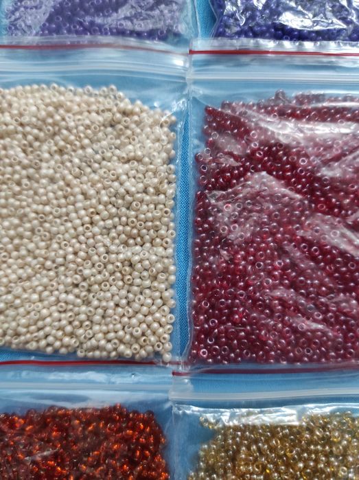 Бисер разный для поделок рукоделие