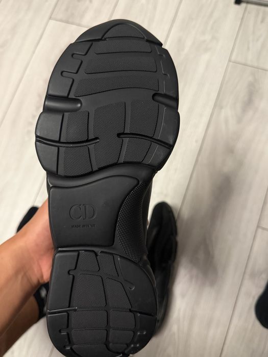 нови черни Dior B22 размер 45