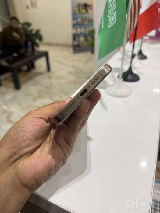 Продается iphone 16 pro max 256