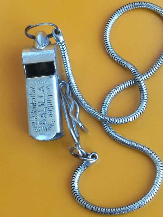 масивна бронзова съдийска свирка астория и балила италия мини с кюстек