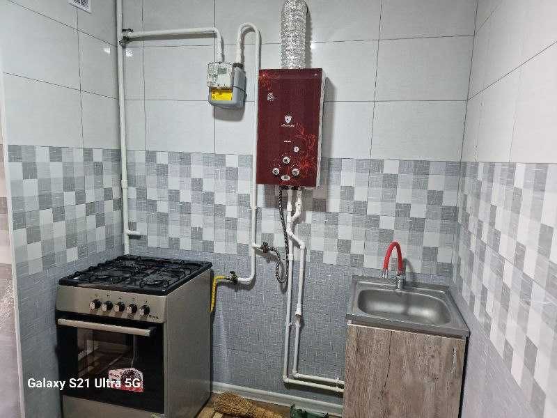 Продается 2-х комнатная квартира в Чирчике рядом Спорт.институт