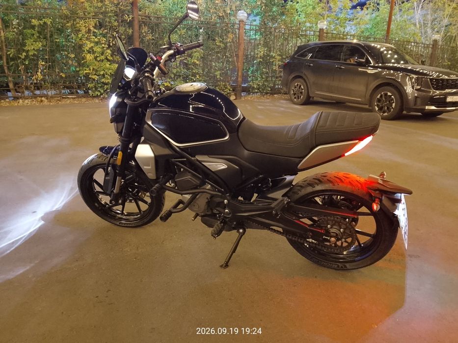 Мотоцикл CF 250 CLX
