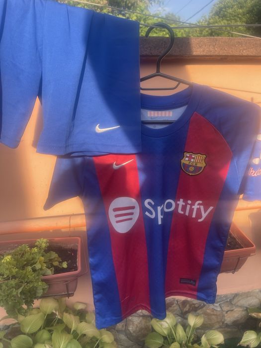 Детски футболни екипи