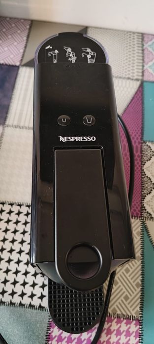Nespresso Essenza Mini Piano Negru C30