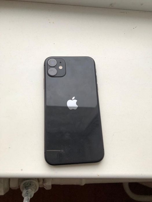 iphone 11. 64gb каробка документ есть