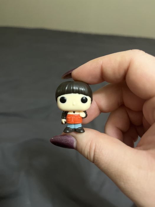 Продам очень странные дела уилл