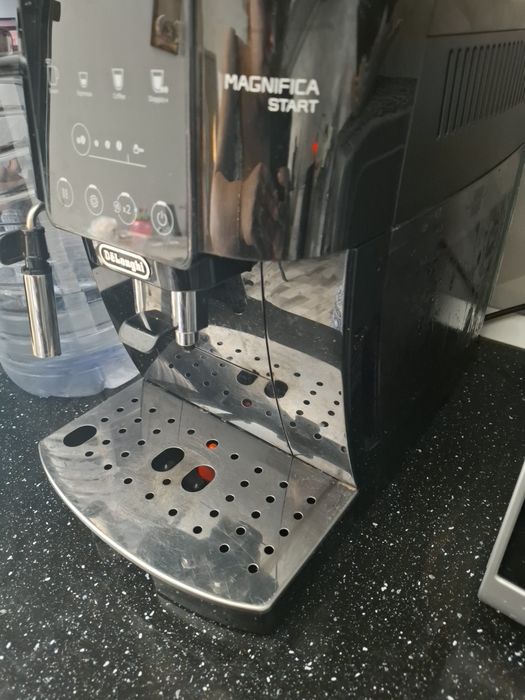 Espressor automat De’Longhi Magnifica Start