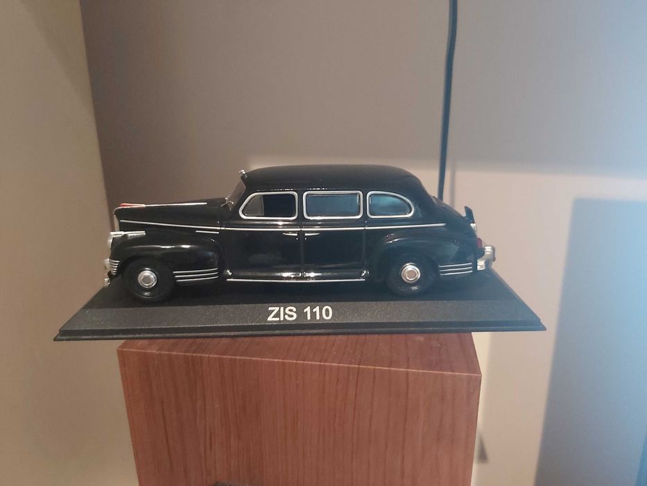 Zis 110 Macheta metal din colectia Masini de Legenda 1:43
