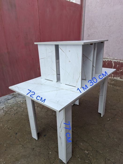 Кухонный стол новый