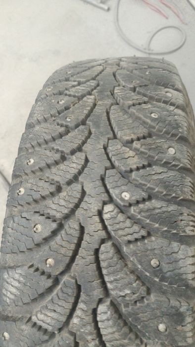Продам зимнюю резину