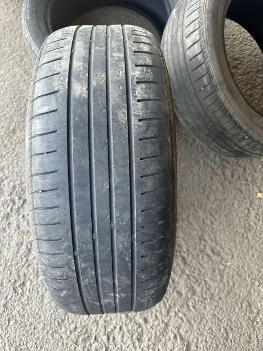 Шины 215/55 R17 94V 2шт