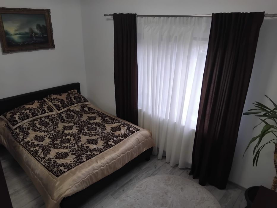 Vând duplex la cheie