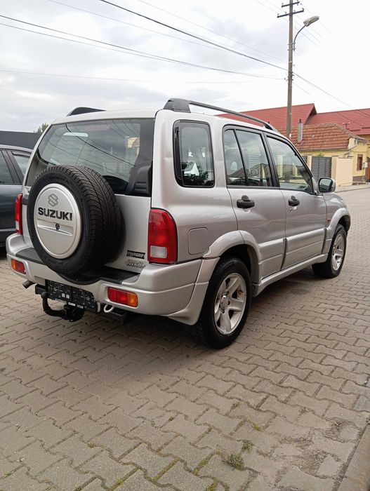 Suzuki Grand Vitara 4x4 reductor 2.0 benzina