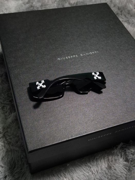 Ochelari de soare Off White Cady negri