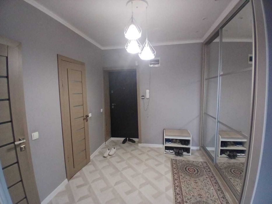 Продается евро 3 комн кв в ЖК Капитал