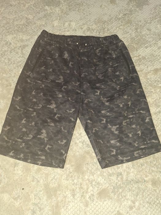 спортни къси мъжки панталони, размер М среден и Л голям