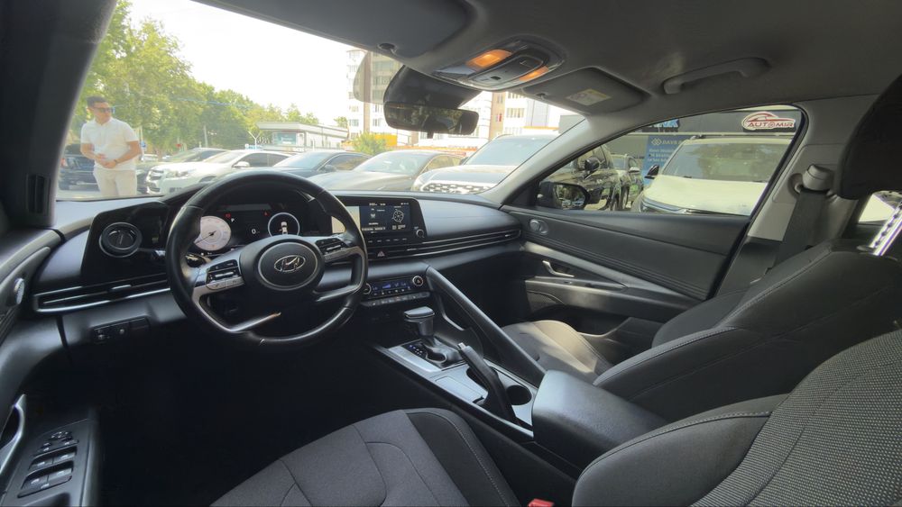 Hyundai Elantra 2021