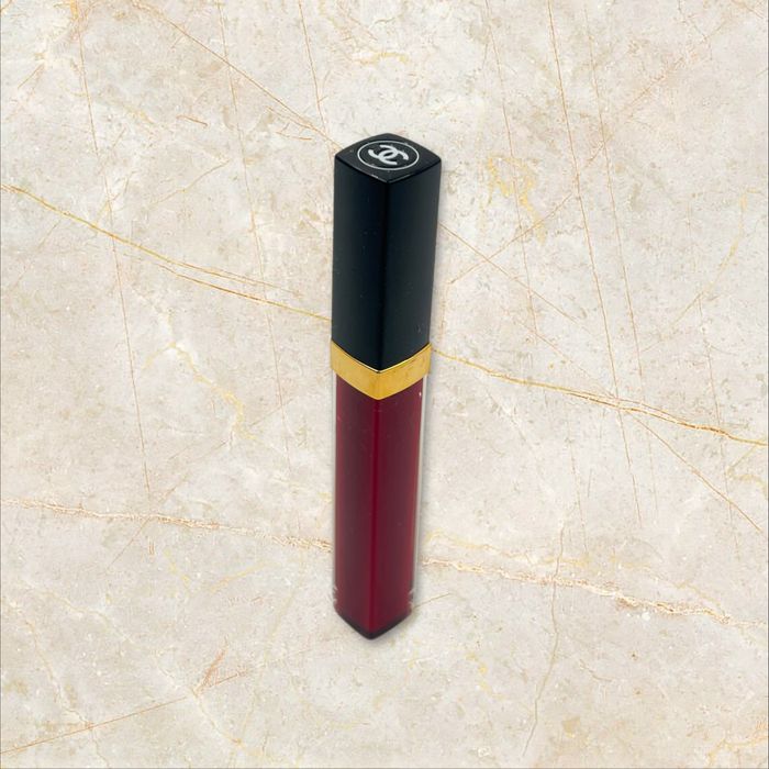 Chanel Rouge Coco Gloss Moisturizing Течно червило