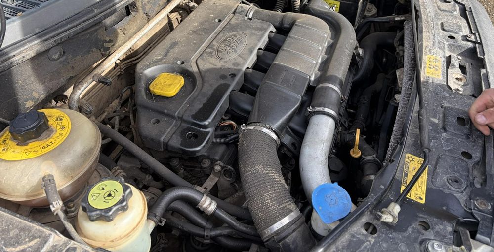 Продавам land rover freelander 2000 кубика 113 кс  автоматик на части