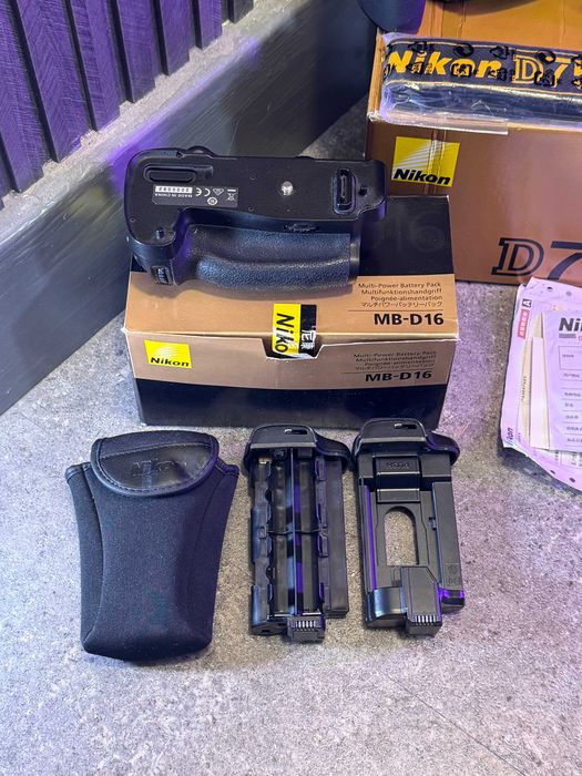 фотоапарат Nikon d750 + батериен грип + 2батерии + диатанционен спусък