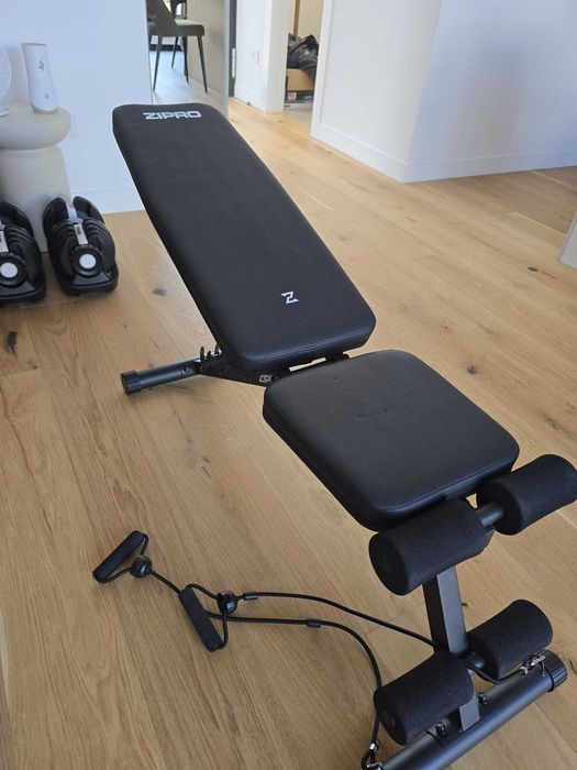 Vand banca fitness si gantere