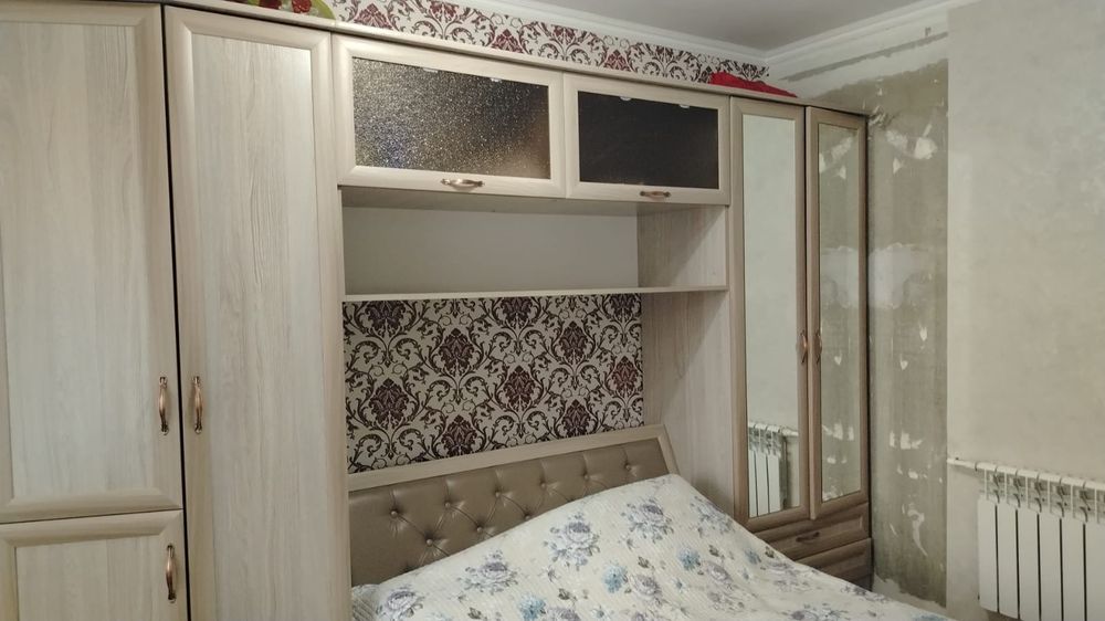 Продаем гарнитур