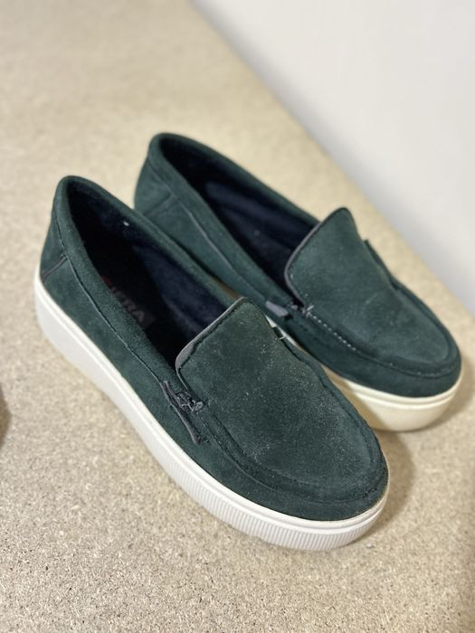 Ayollar oyoq kiyimi tezda sotiladi