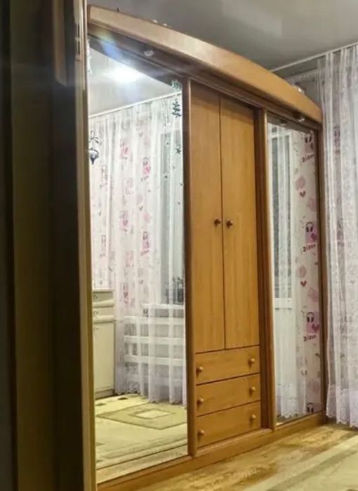 Продам шкаф купе