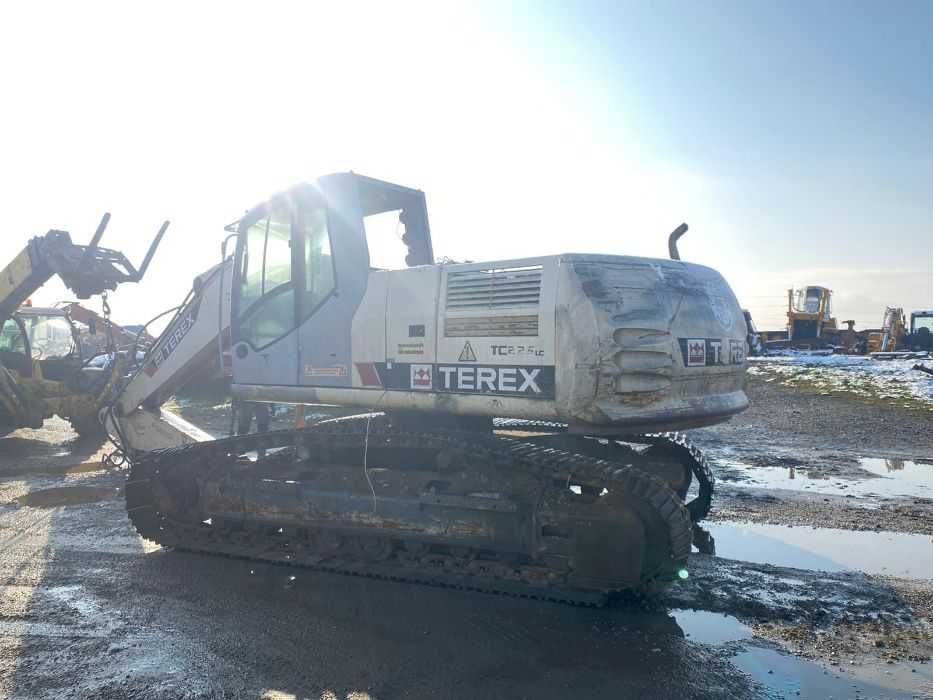Terex TC225 LC dezmembrez excavator pompa , motor , transmisie finala