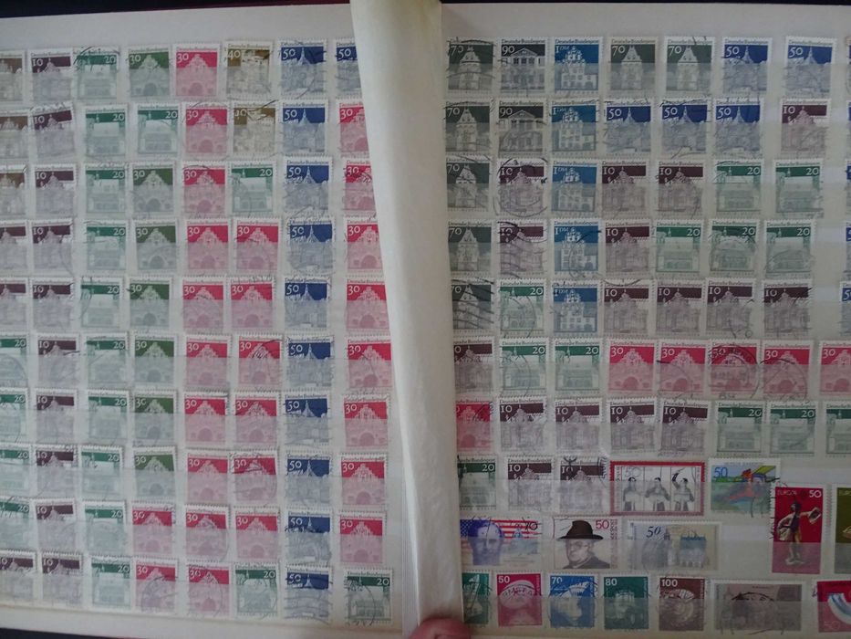 Germania Bund - Clasor cu timbre stampilate 1970-1990 (Lot 330)