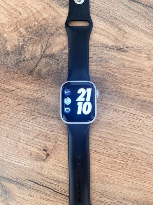 Apple Watch Series 8 41мм GPS