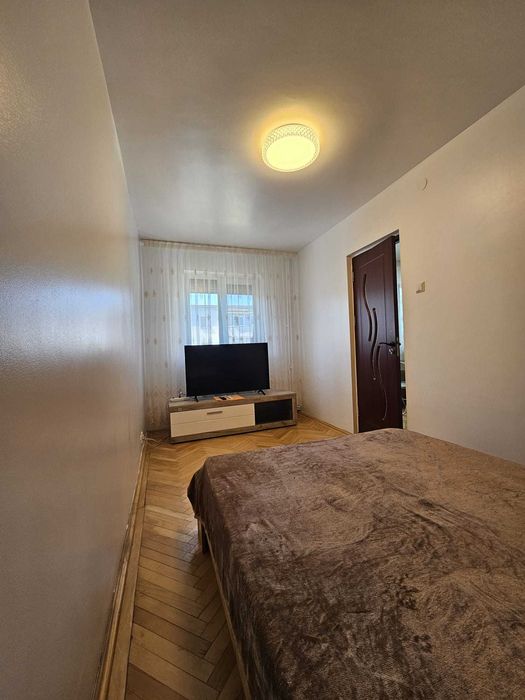 Apartament 3 camere- Craioviţa Nouă